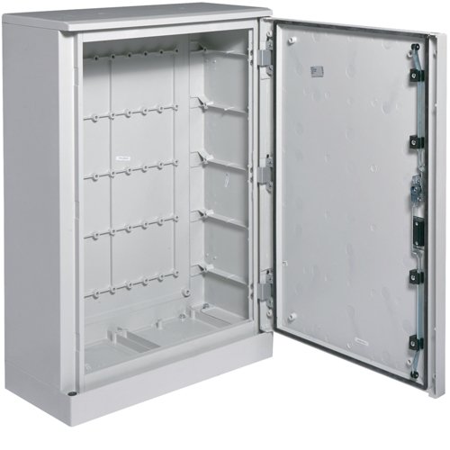 Шкаф с полиэстера з цоколем ORION Plus, IP65, непрозрачные двери, 900X600X300мм FL321B